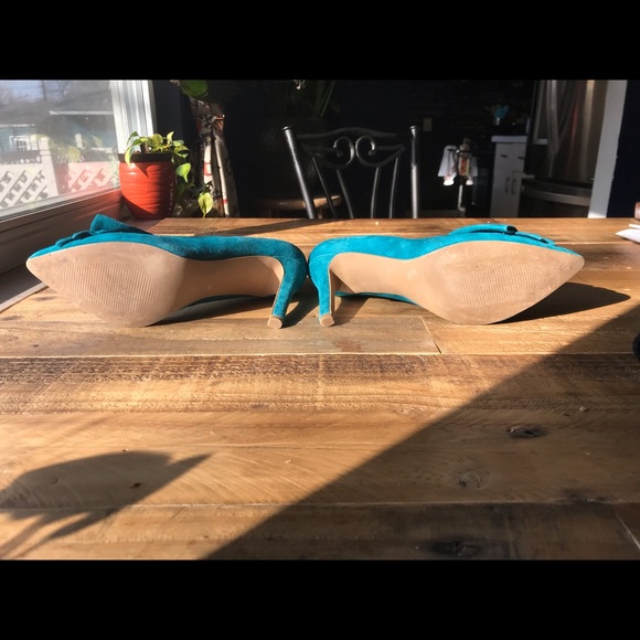 SOLD Audrey Brooke teal/turquoise suede heels 6.5 - Picture 5 of 7